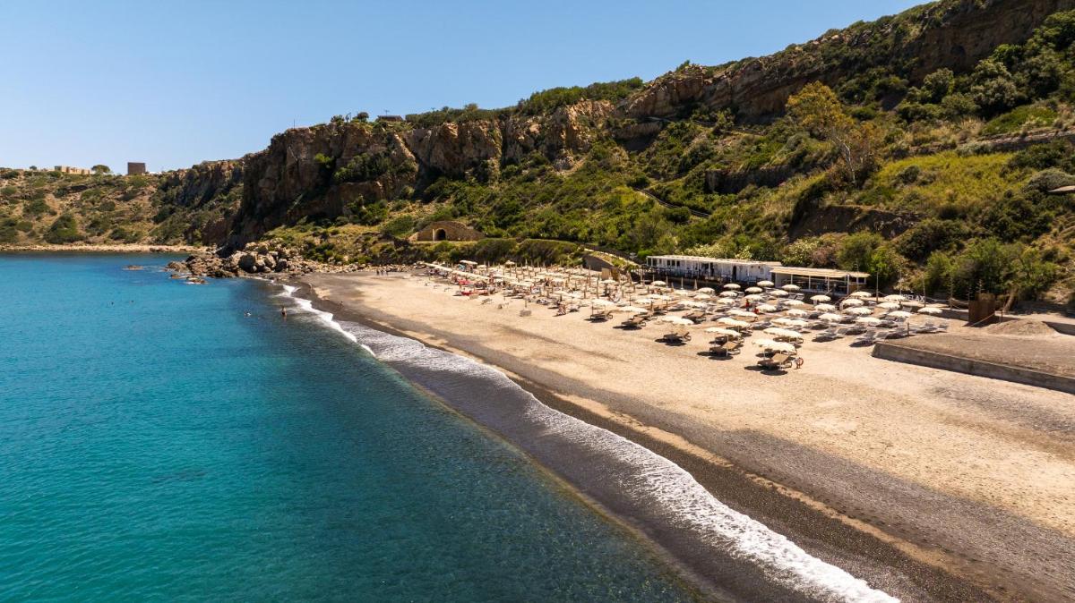 Mangia's Pollina Resort