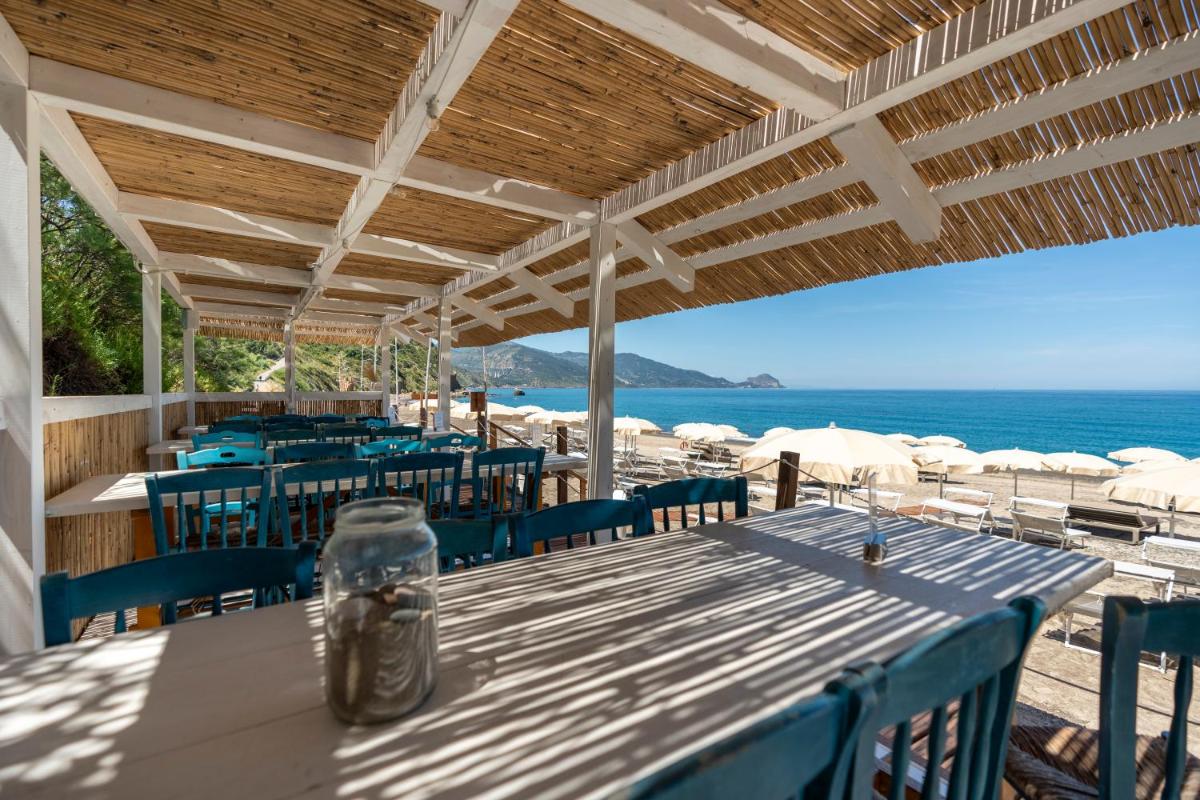 Mangia's Pollina Resort