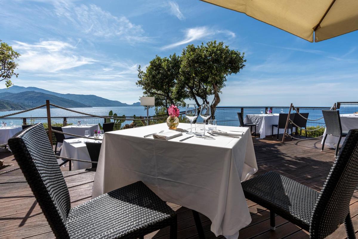 Mangia's Pollina Resort