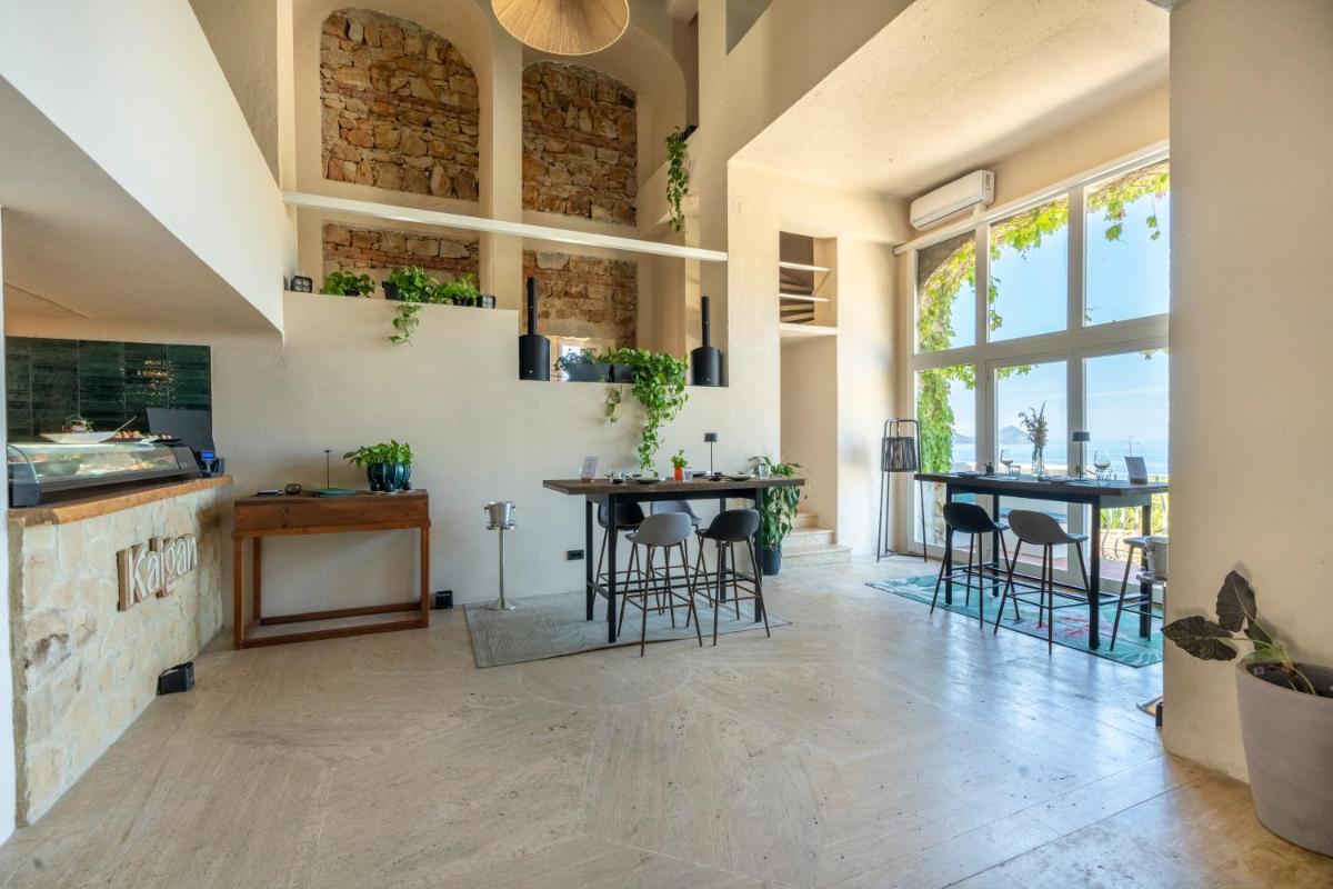 Mangia's Pollina Resort