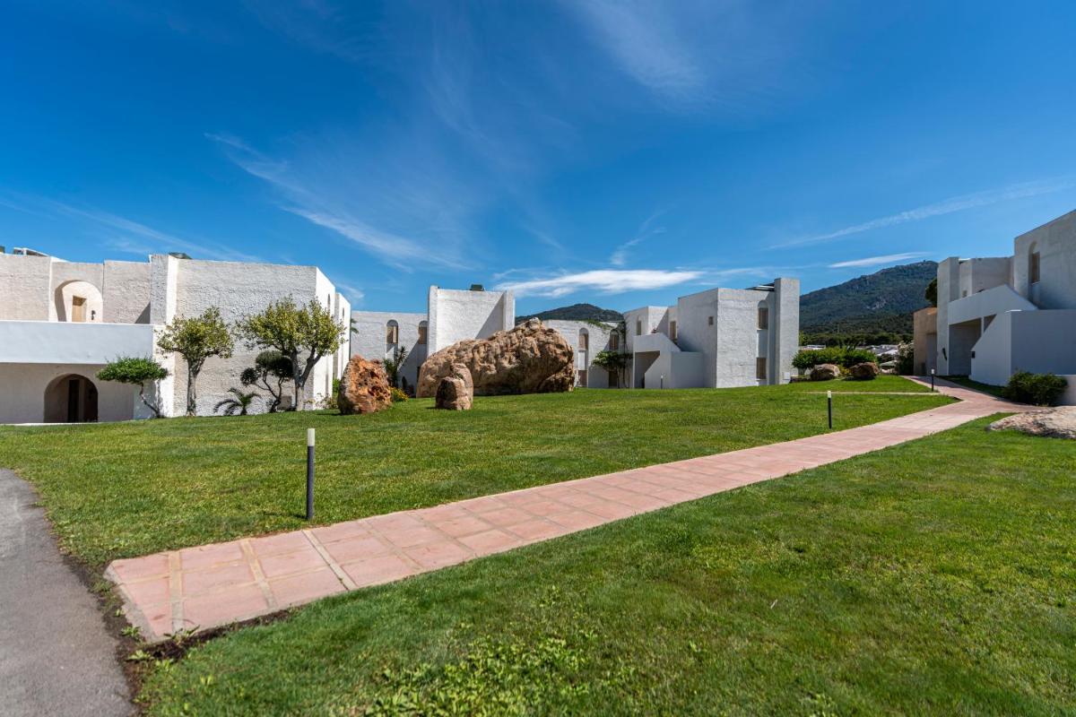 Mangia's Pollina Resort