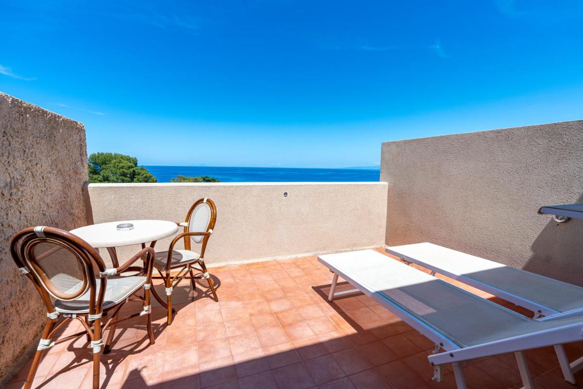 Mangia's Pollina Resort