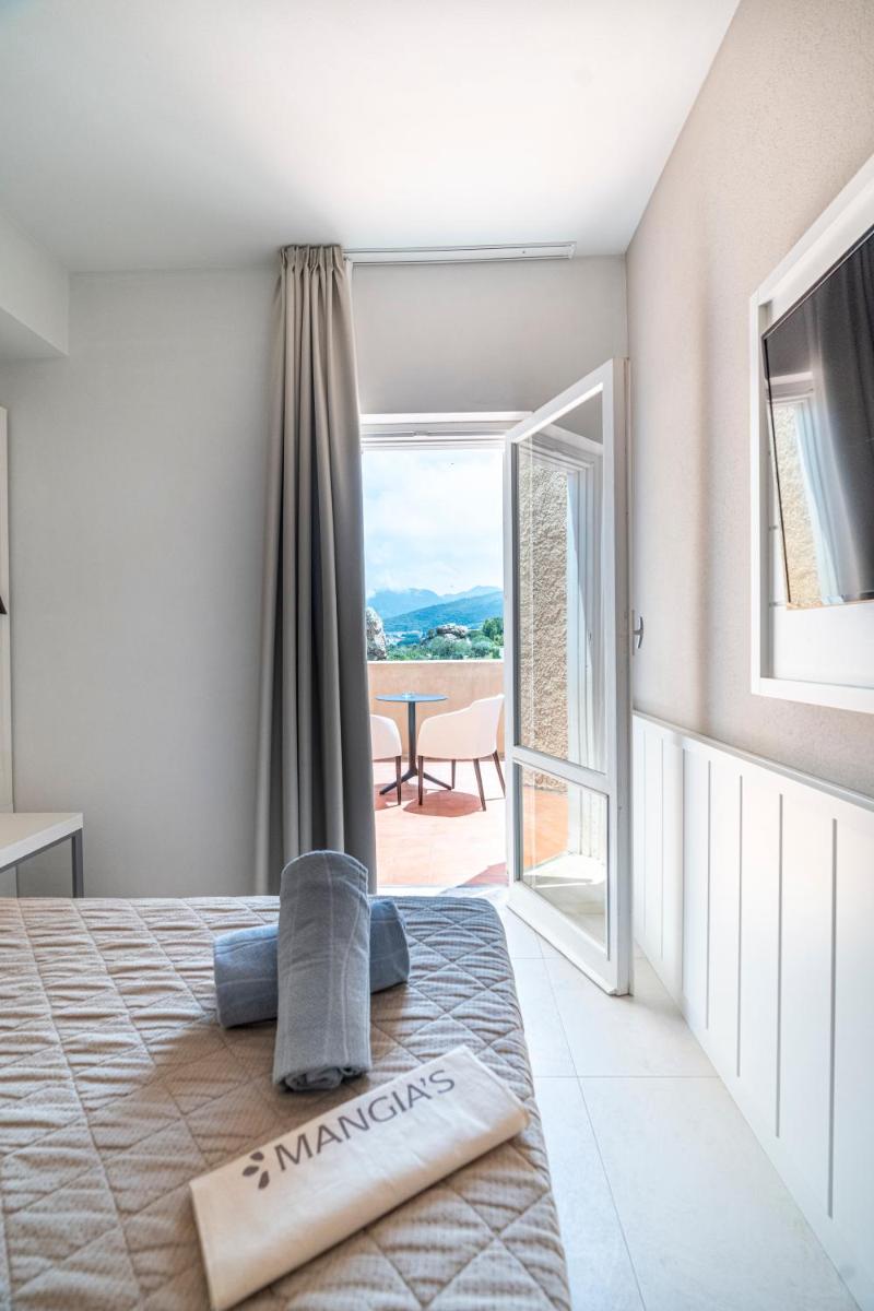 Mangia's Pollina Resort