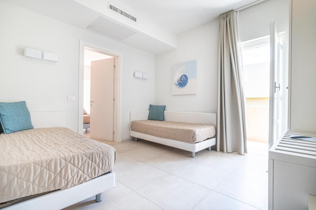 Mangia's Pollina Resort