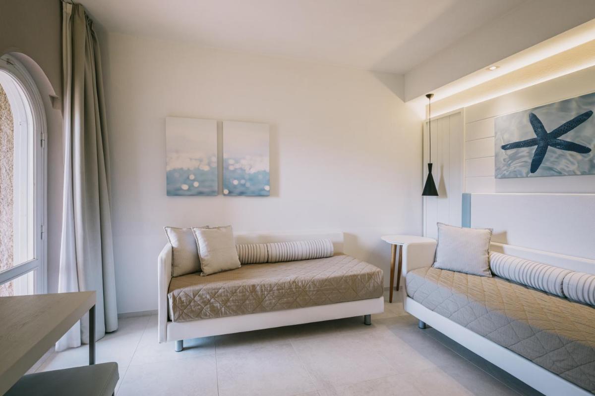 Mangia's Pollina Resort