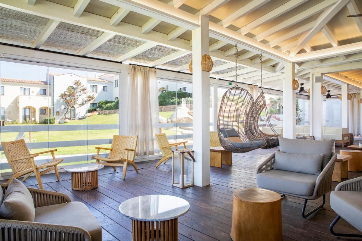 Mangia's Santa Teresa Sardinia, Curio Collection by Hilton