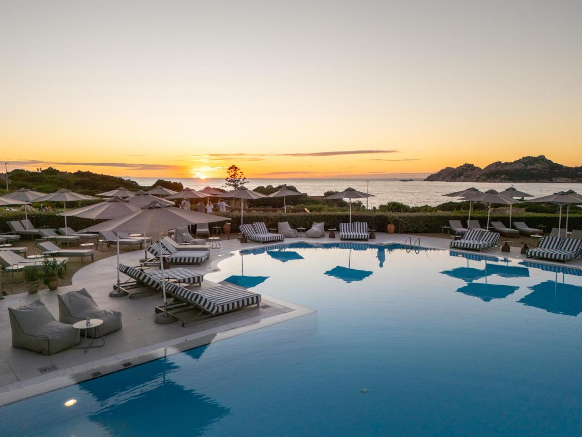 Mangia's Santa Teresa Sardinia, Curio Collection by Hilton