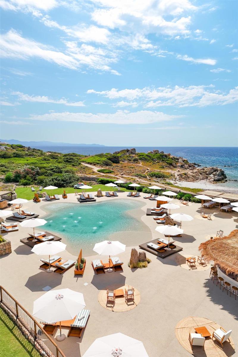 Mangia's Santa Teresa Sardinia, Curio Collection by Hilton