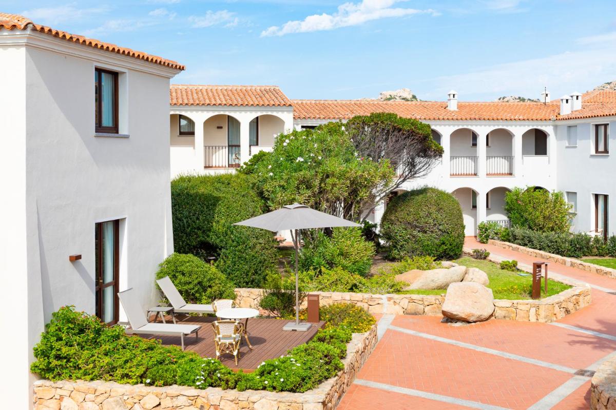 Mangia's Santa Teresa Sardinia, Curio Collection by Hilton