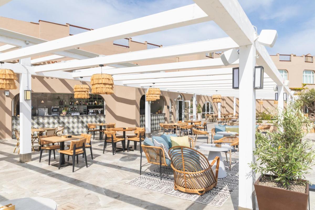 Mangia's Sardinia Resort