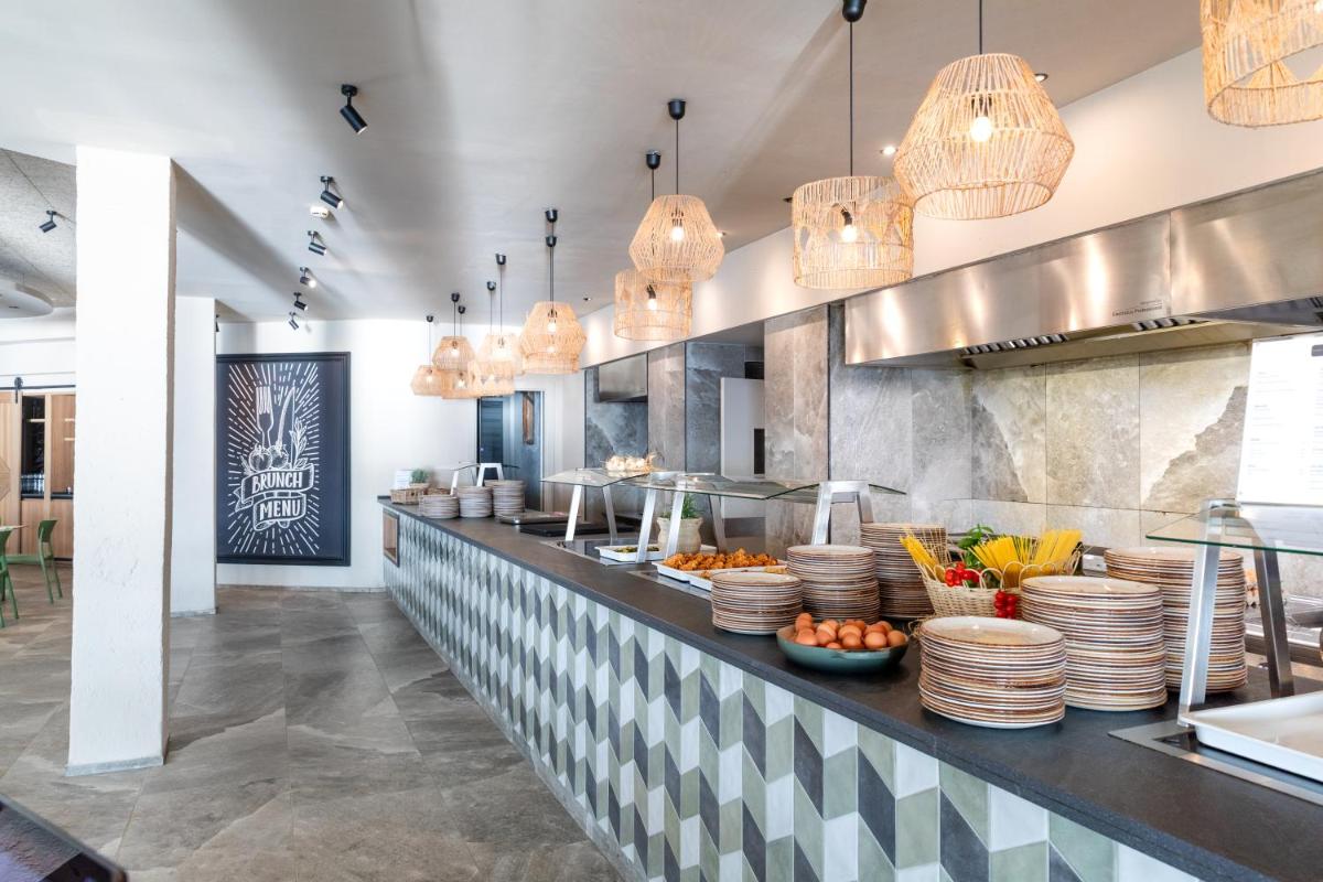 Mangia's Sardinia Resort