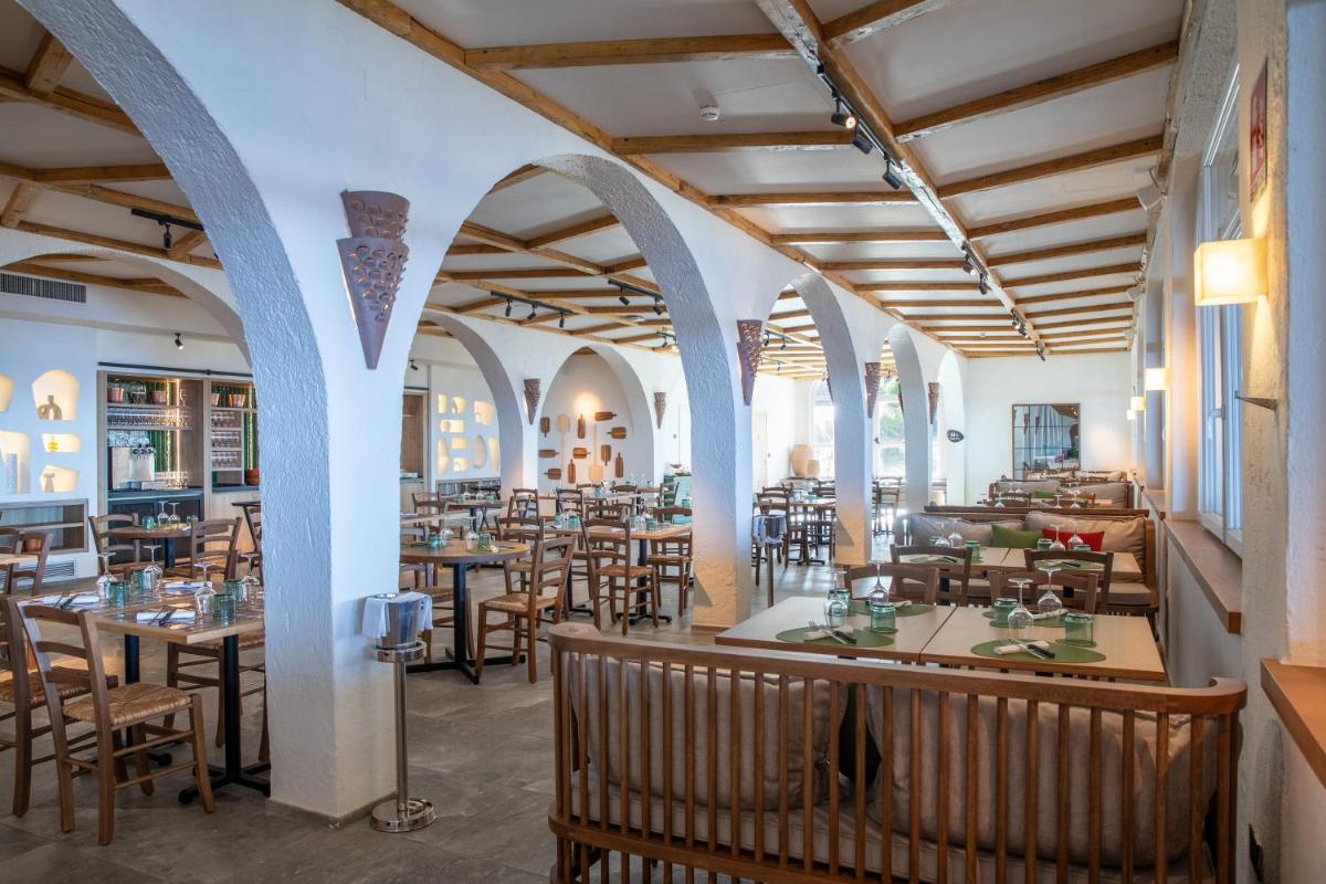 Mangia’s Sardinia Resort, Autograph Collection