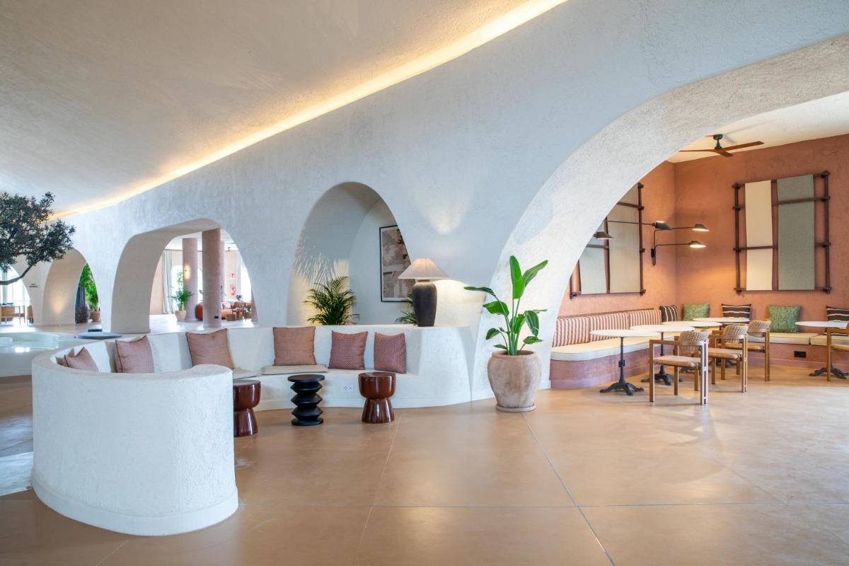 Mangia’s Sardinia Resort, Autograph Collection