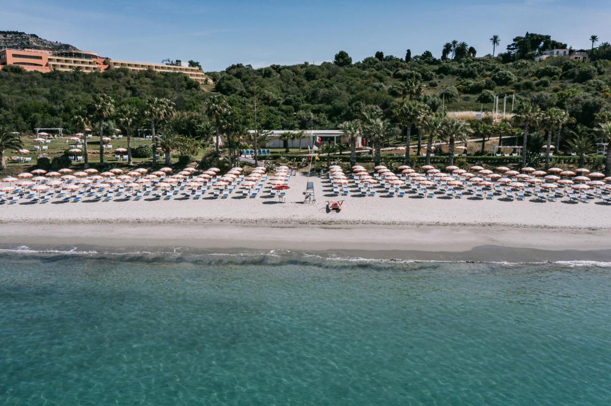 Mangia's Torre Del Barone Resort & SPA