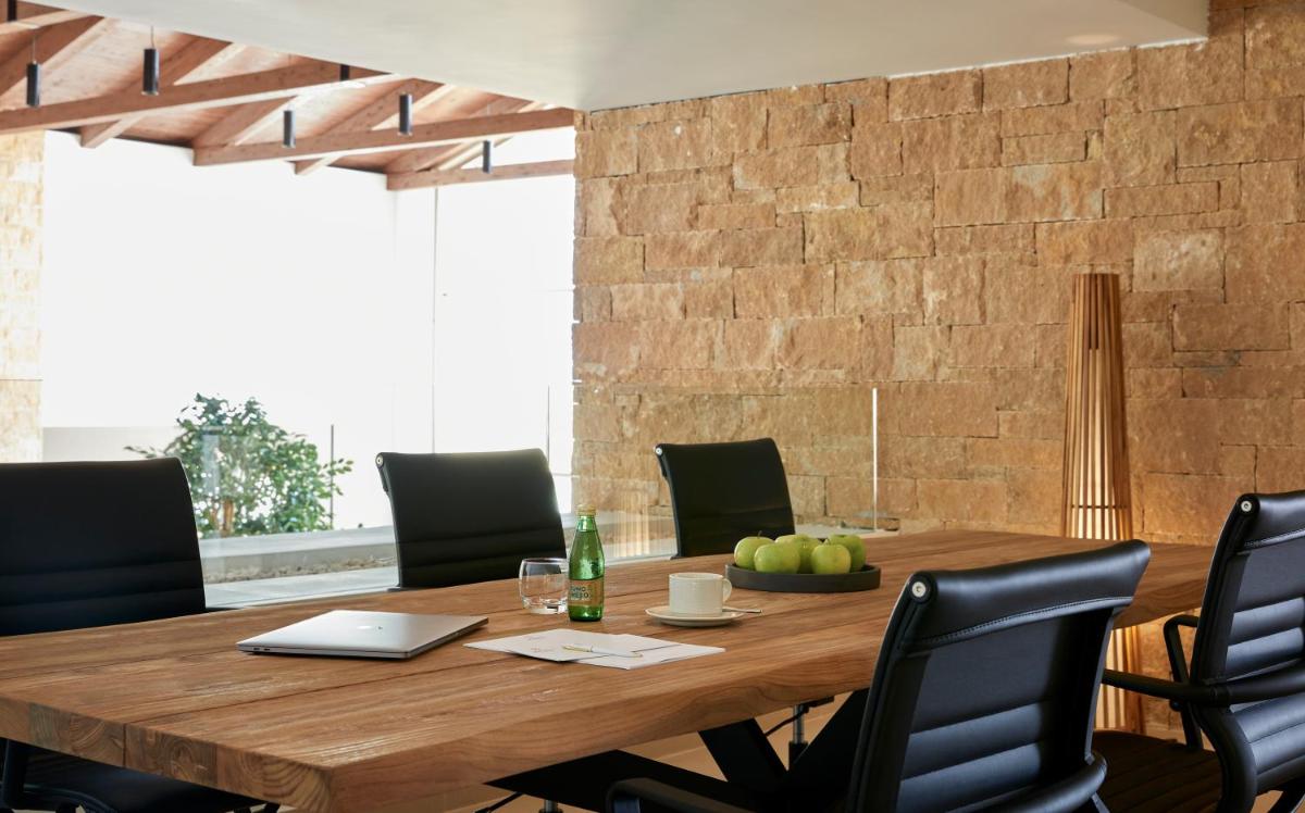 Elix, Mar-Bella Collection