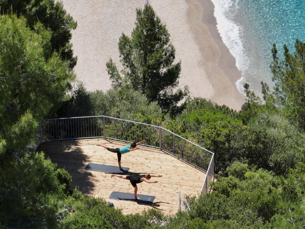 Elix, Mar-Bella Collection