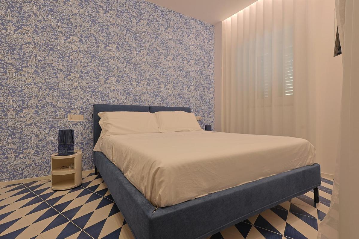 Marina Palace Apartments & Terrace