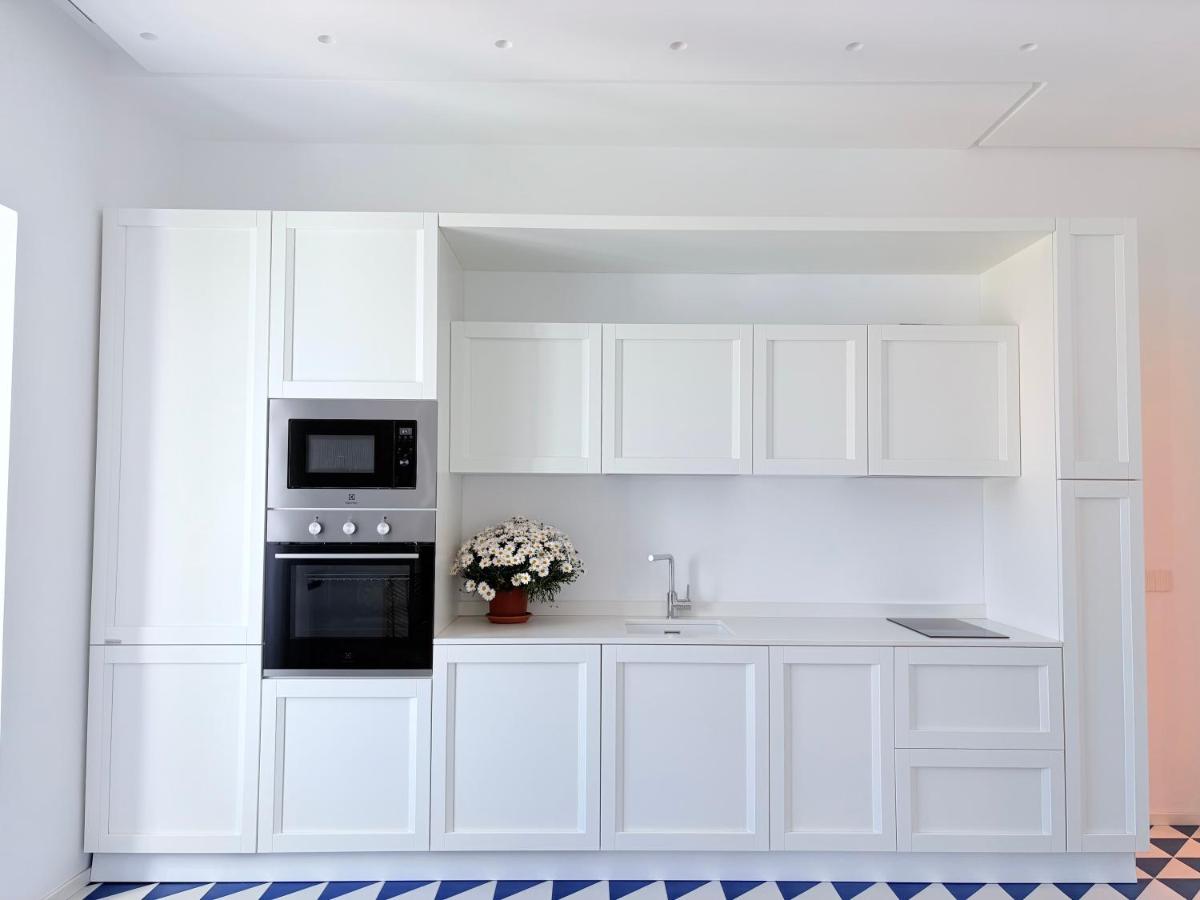 Marina Palace Apartments & Terrace