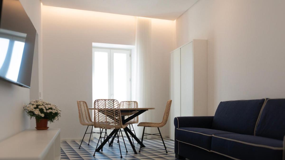 Marina Palace Apartments & Terrace