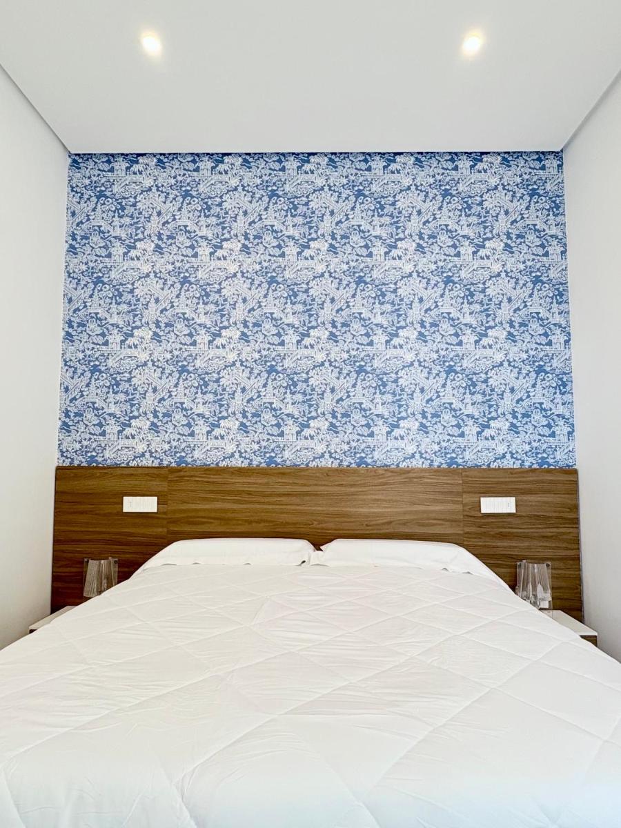 Marina Palace Apartments & Terrace