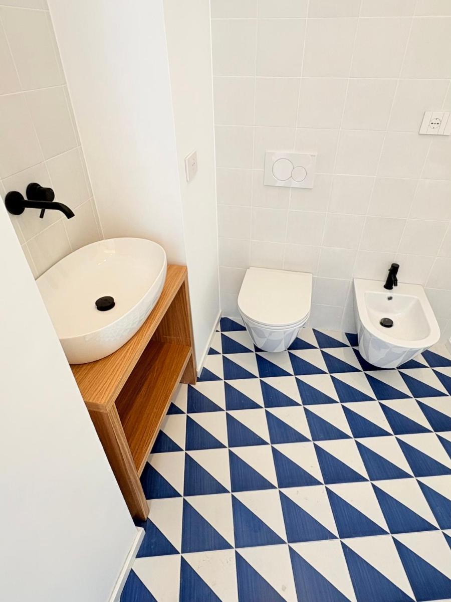 Marina Palace Apartments & Terrace