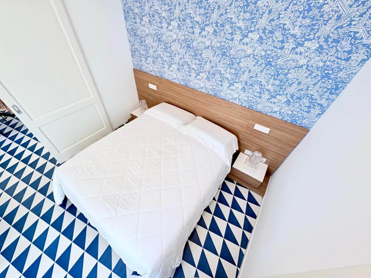 Marina Palace Apartments & Terrace