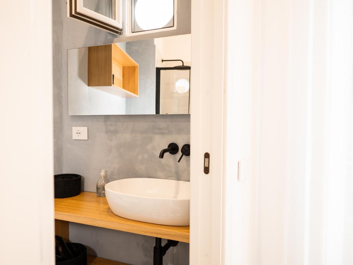 Marina Palace Apartments & Terrace