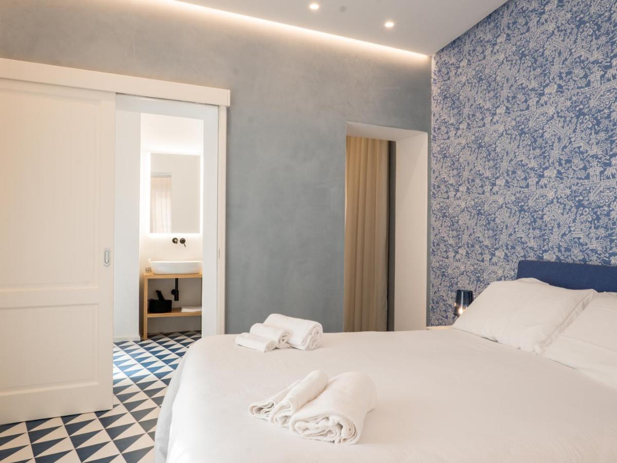 Marina Palace Apartments & Terrace