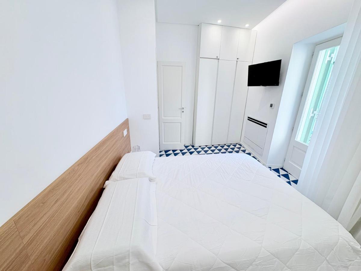 Marina Palace Apartments & Terrace