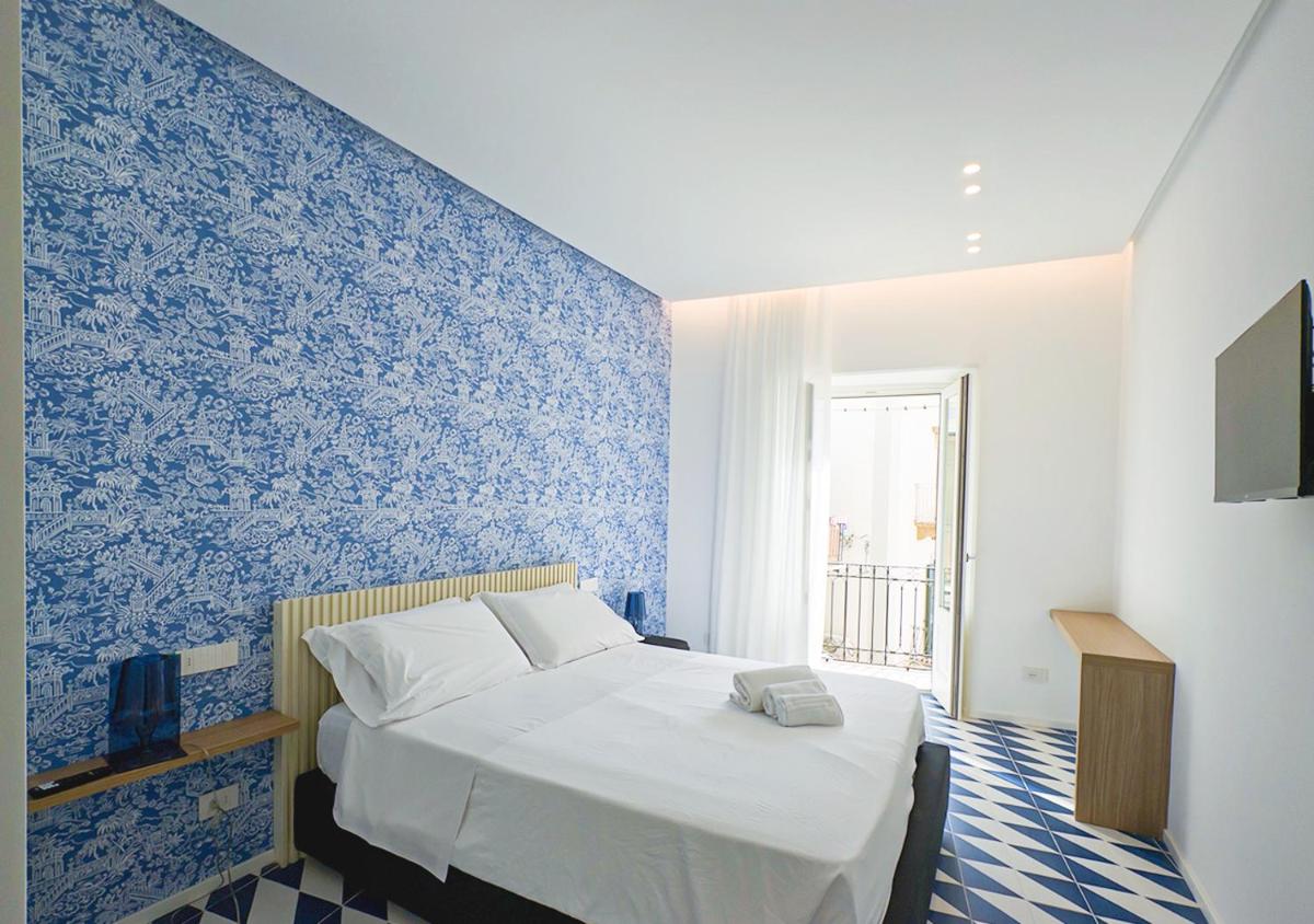 Marina Palace Apartments & Terrace