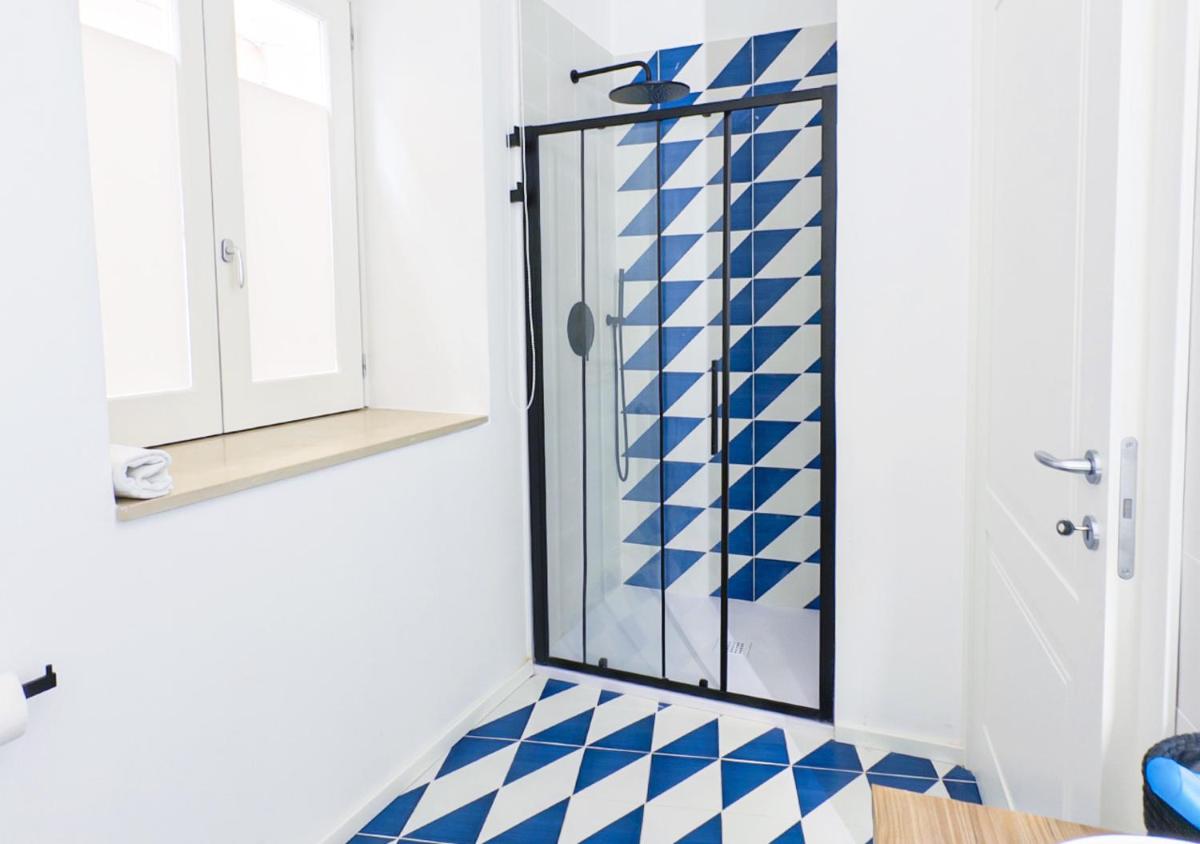 Marina Palace Apartments & Terrace