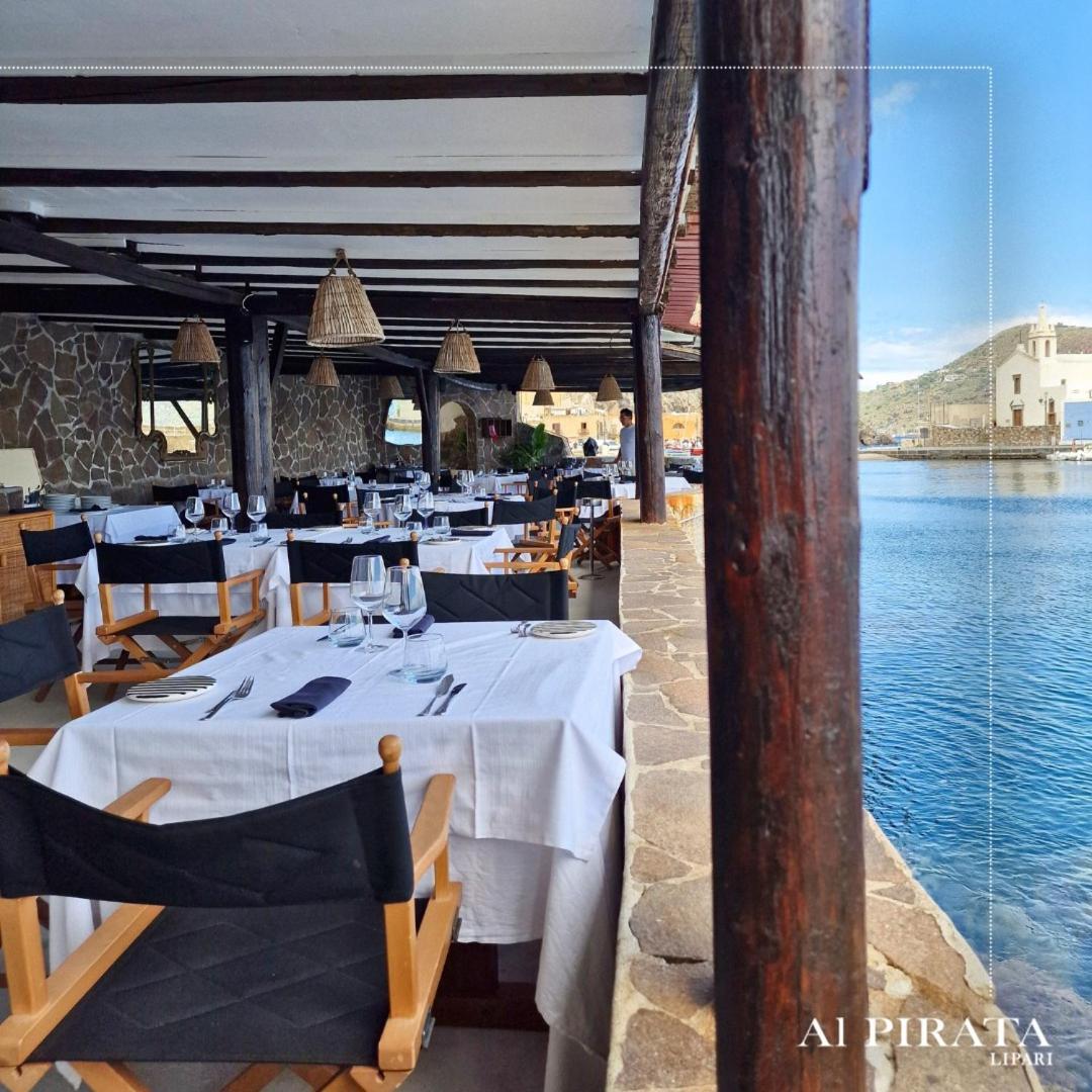 Marina Palace Apartments & Terrace