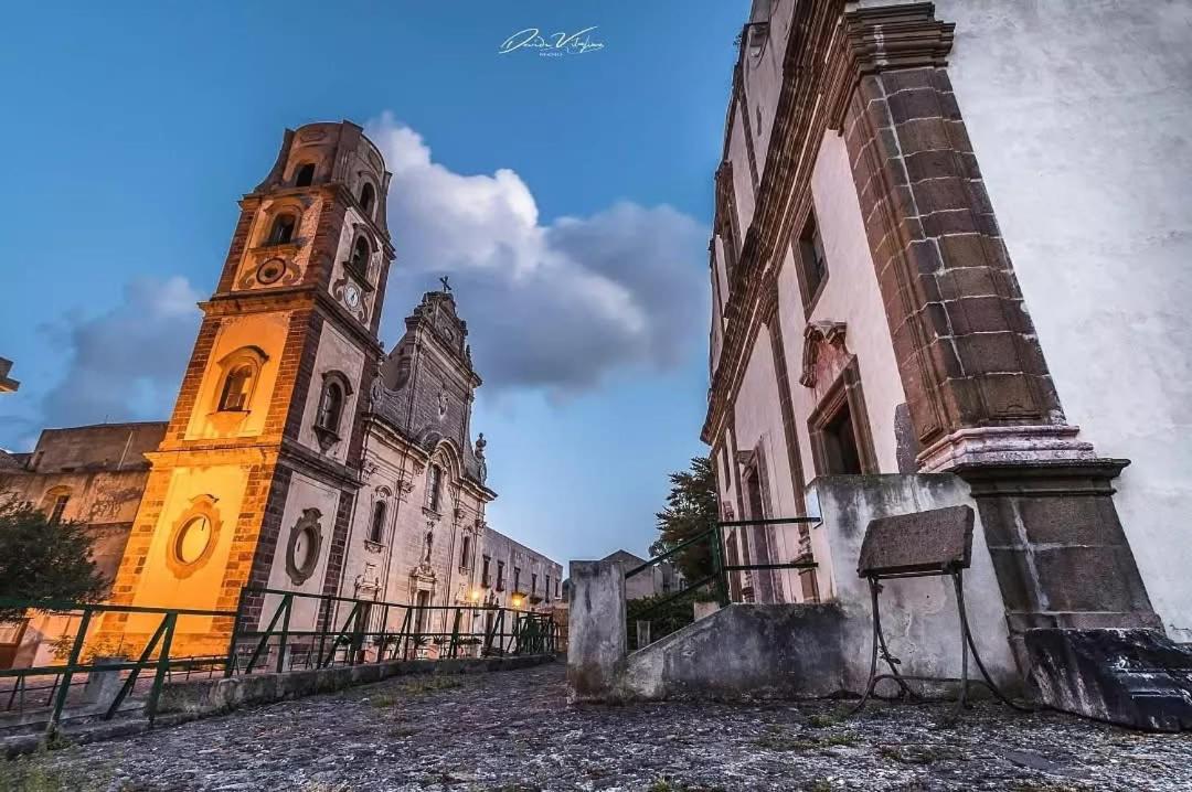 Marina Palace Apartments & Terrace