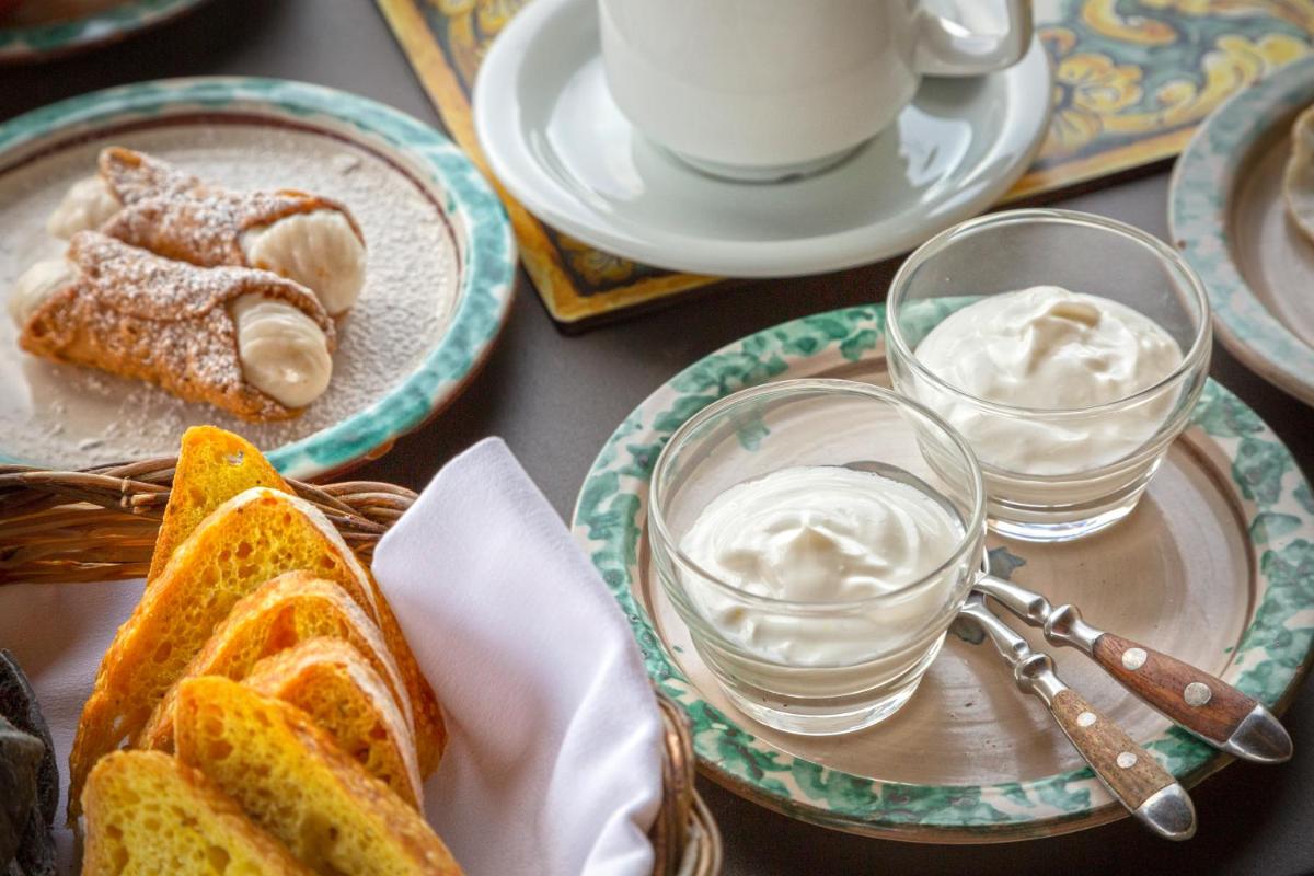 Masseria Fortificata Lo Zafferaneto