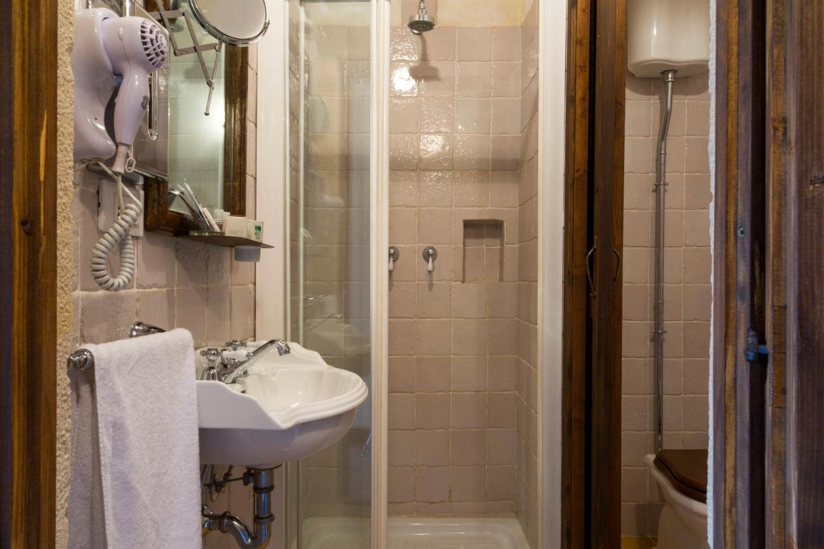 Masseria Fortificata Lo Zafferaneto