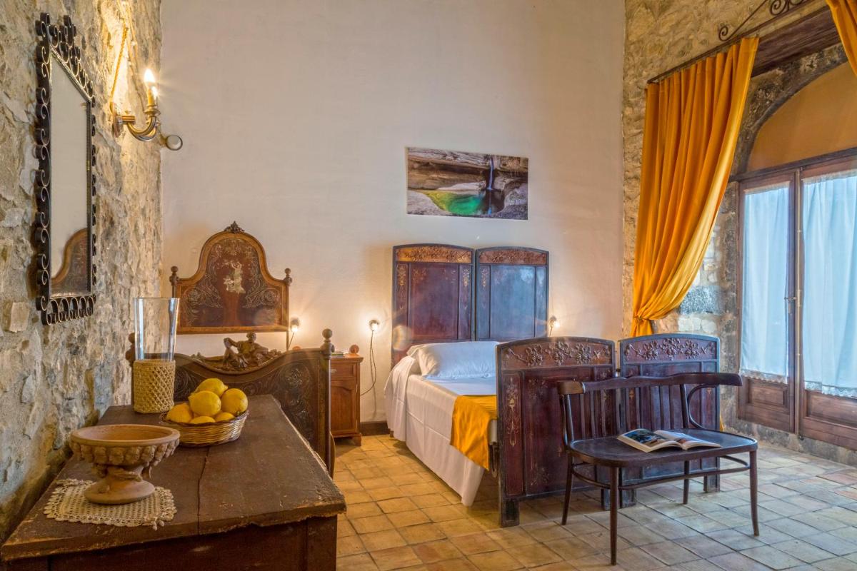 Masseria Fortificata Lo Zafferaneto