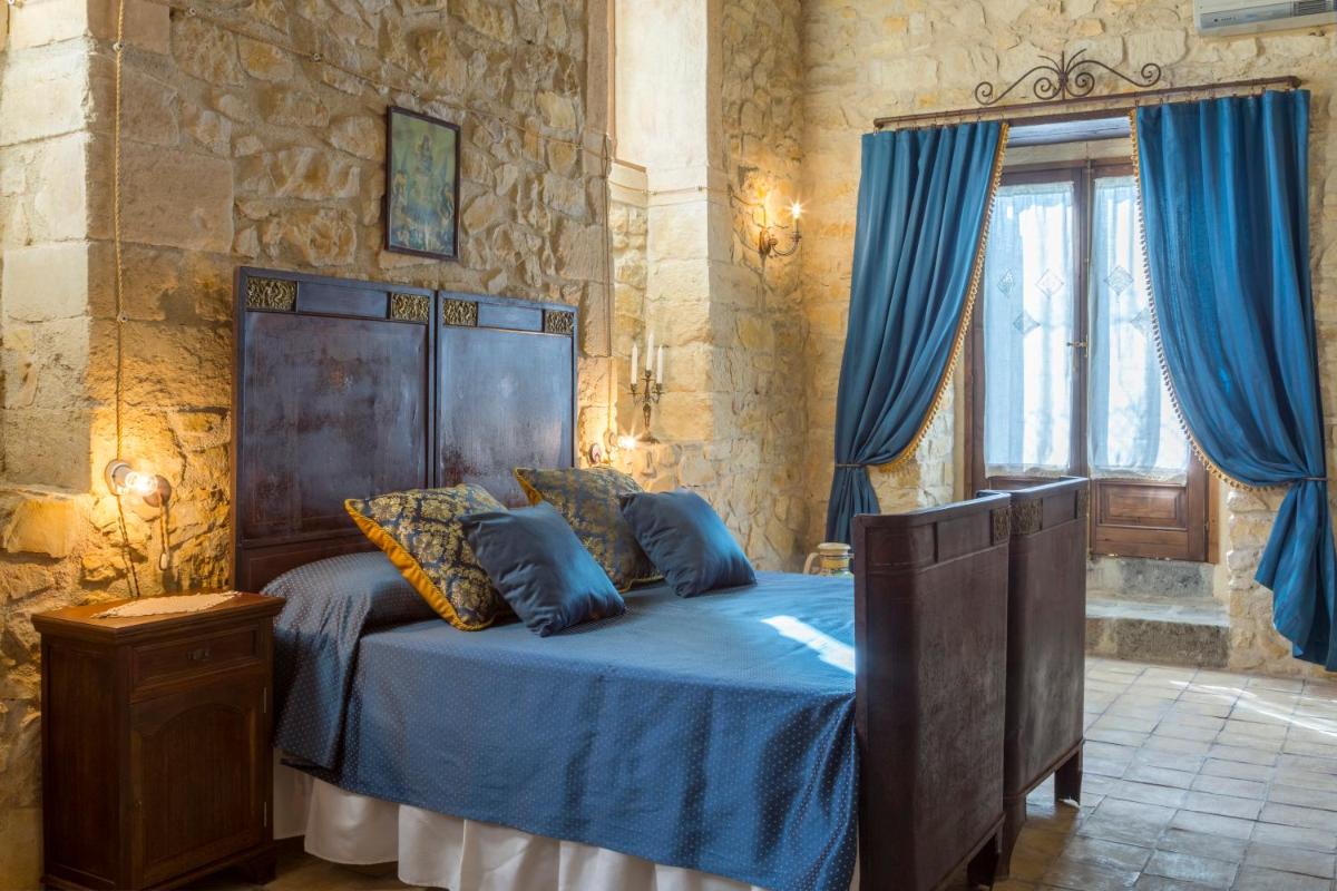 Masseria Fortificata Lo Zafferaneto