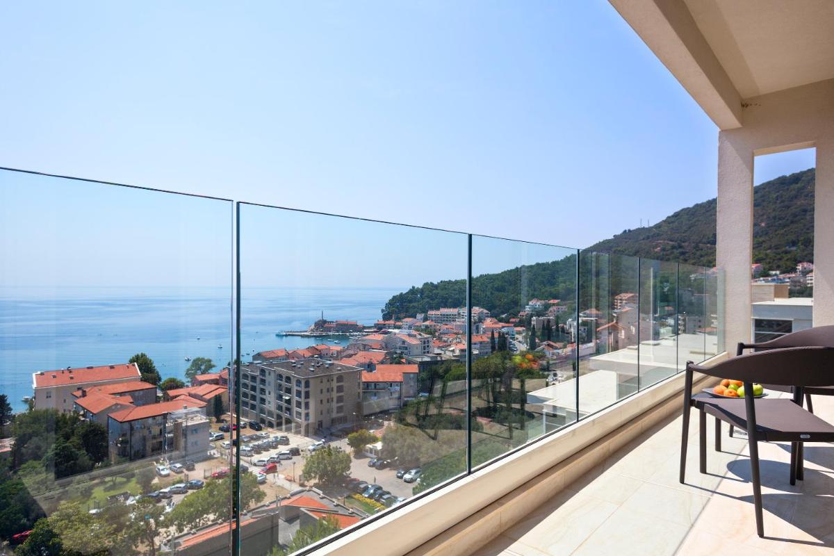 Hotel AMI Budva Petrovac