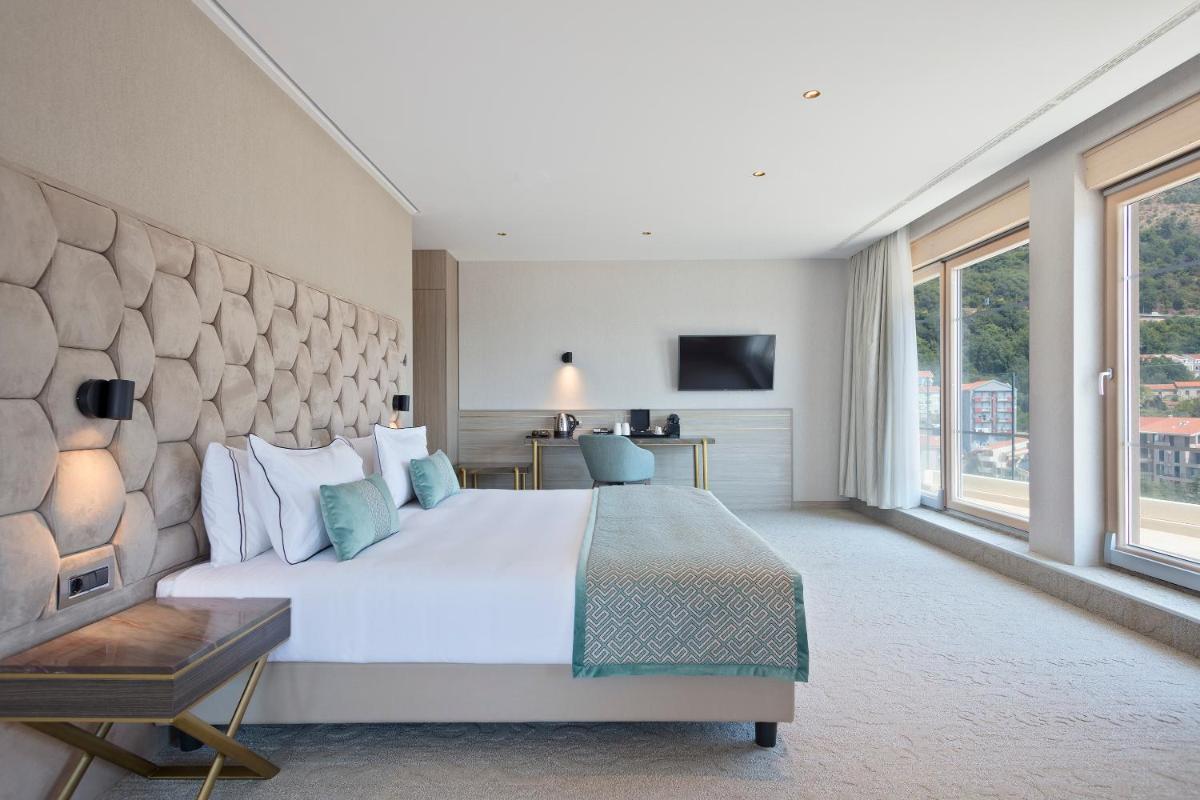 Hotel AMI Budva Petrovac