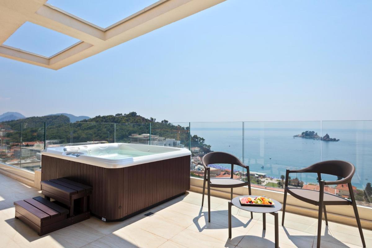 Hotel AMI Budva Petrovac