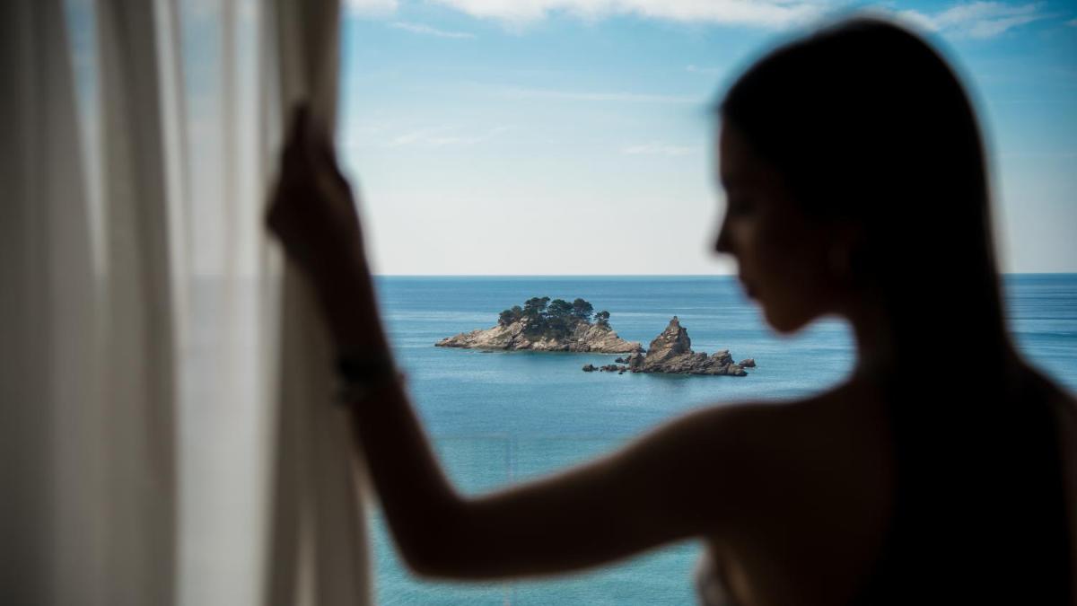 Hotel AMI Budva Petrovac