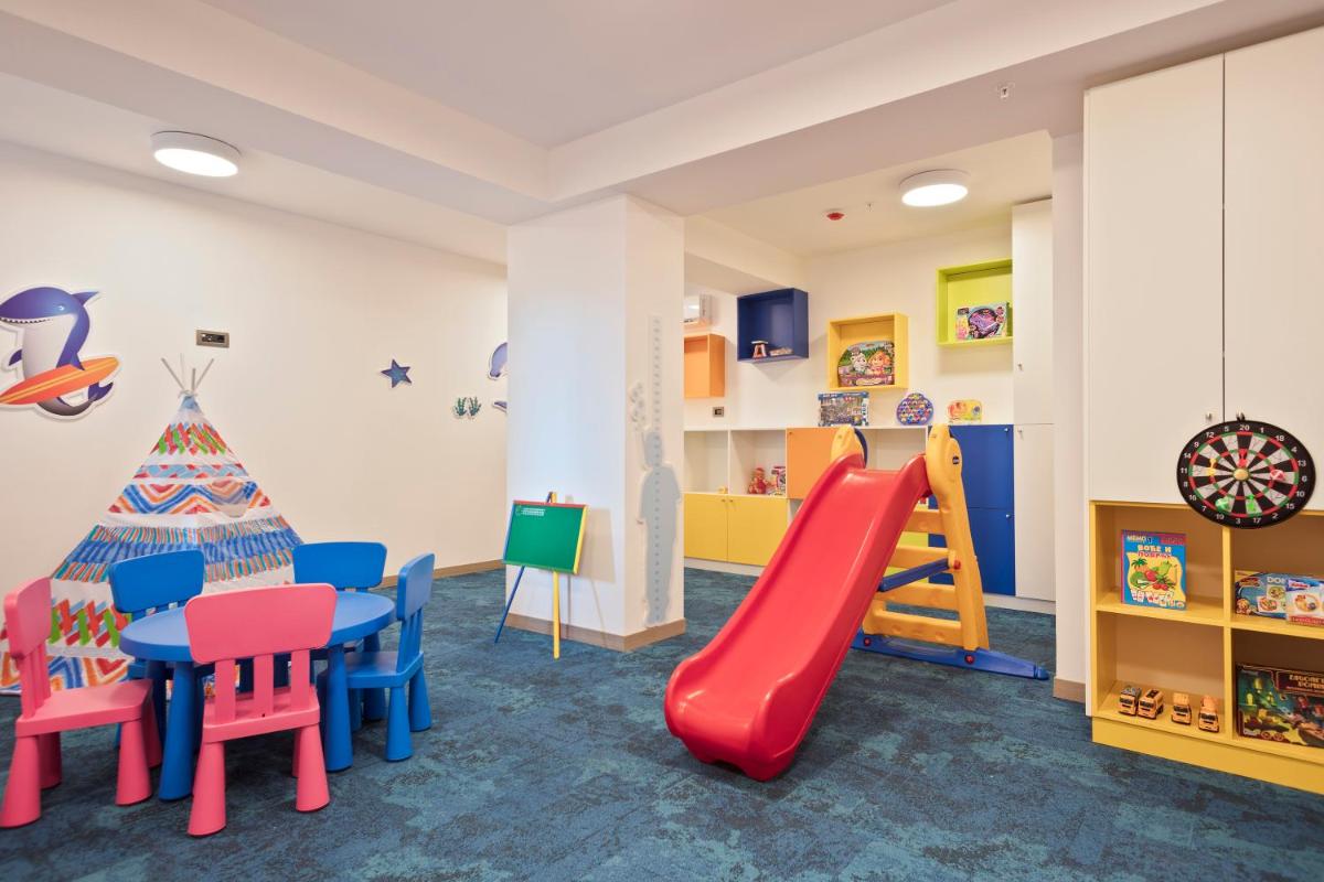 Hotel AMI Budva Petrovac