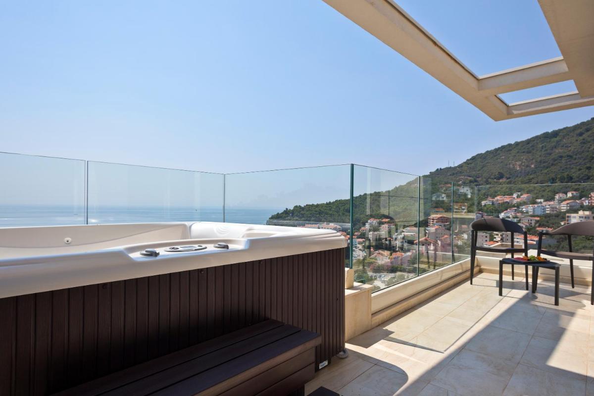 Hotel AMI Budva Petrovac