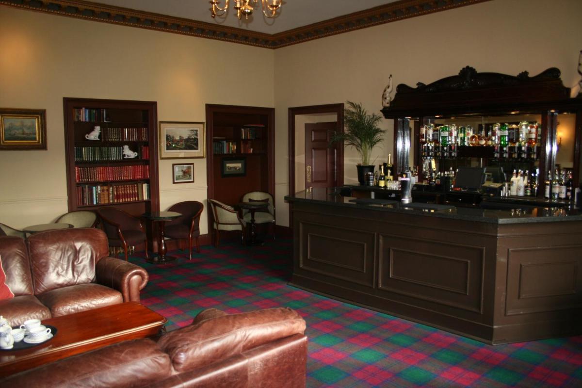 Melville Castle