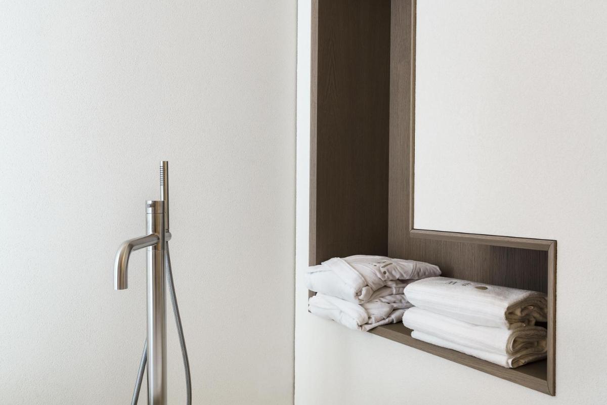 Meo Design Suites & Spa