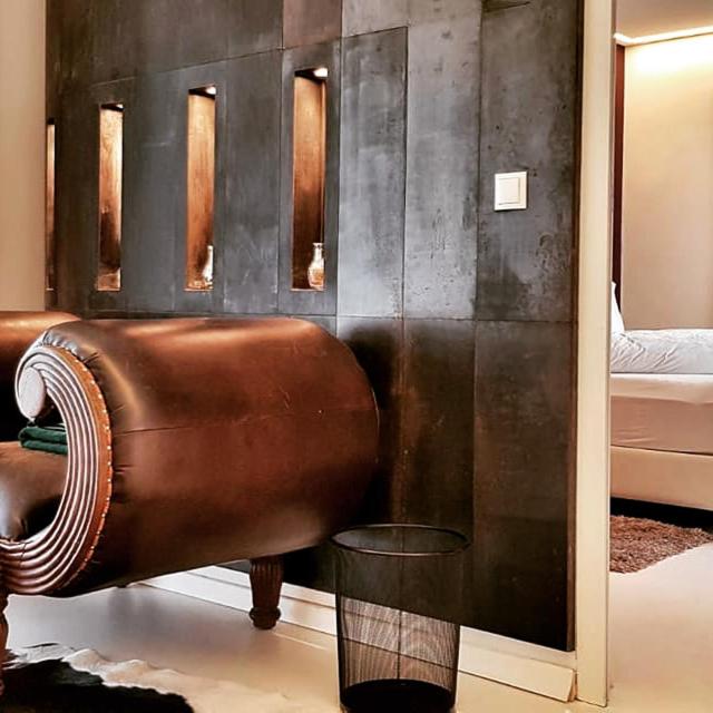 Merangardenvilla adults only