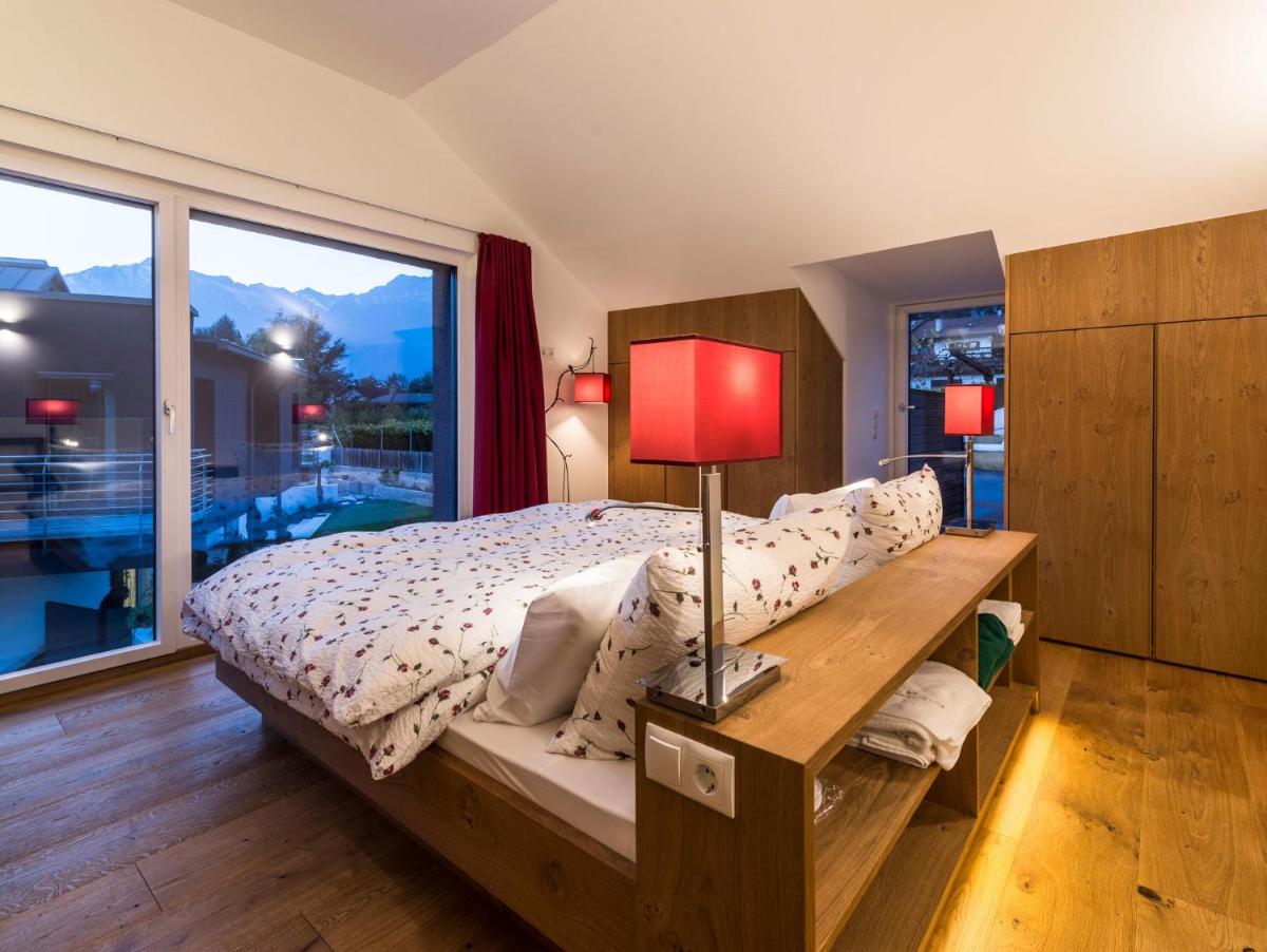 Merangardenvilla adults only