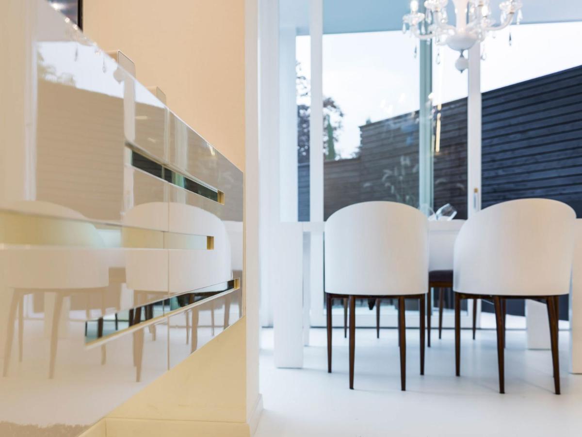 Merangardenvilla adults only