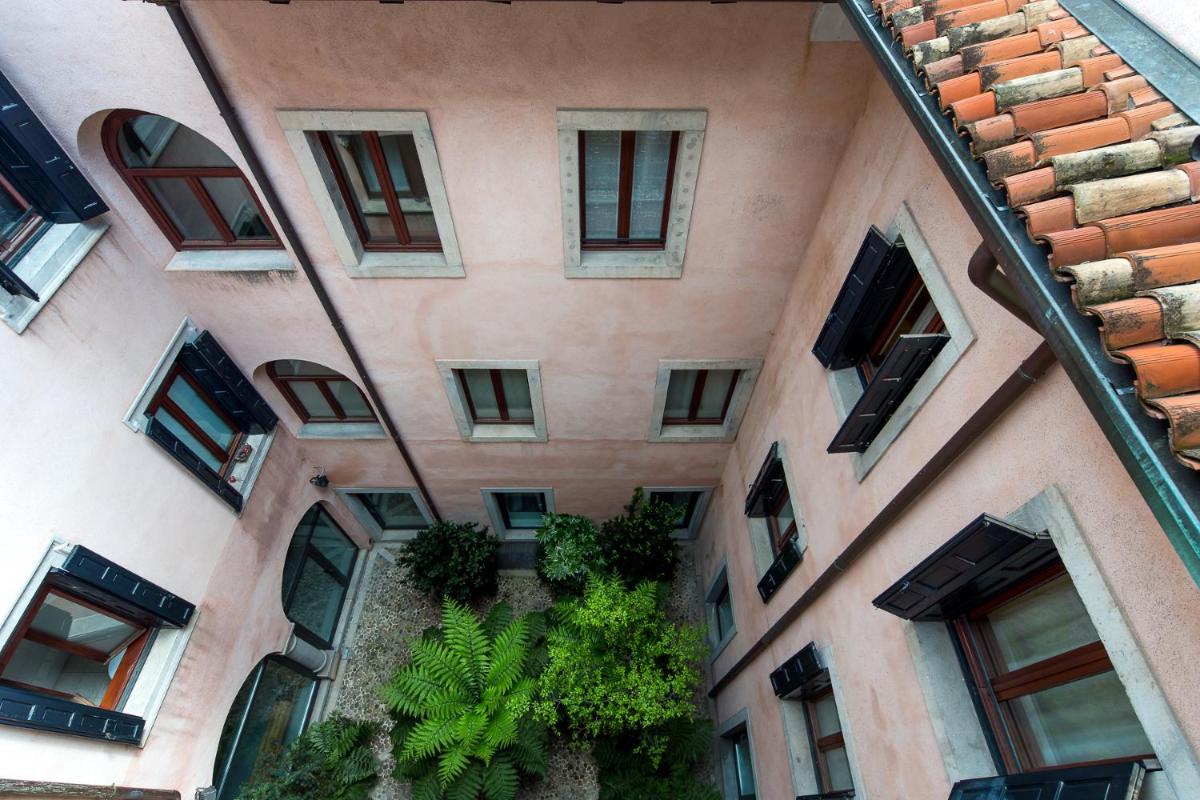 Mercatovecchio Luxury Suites