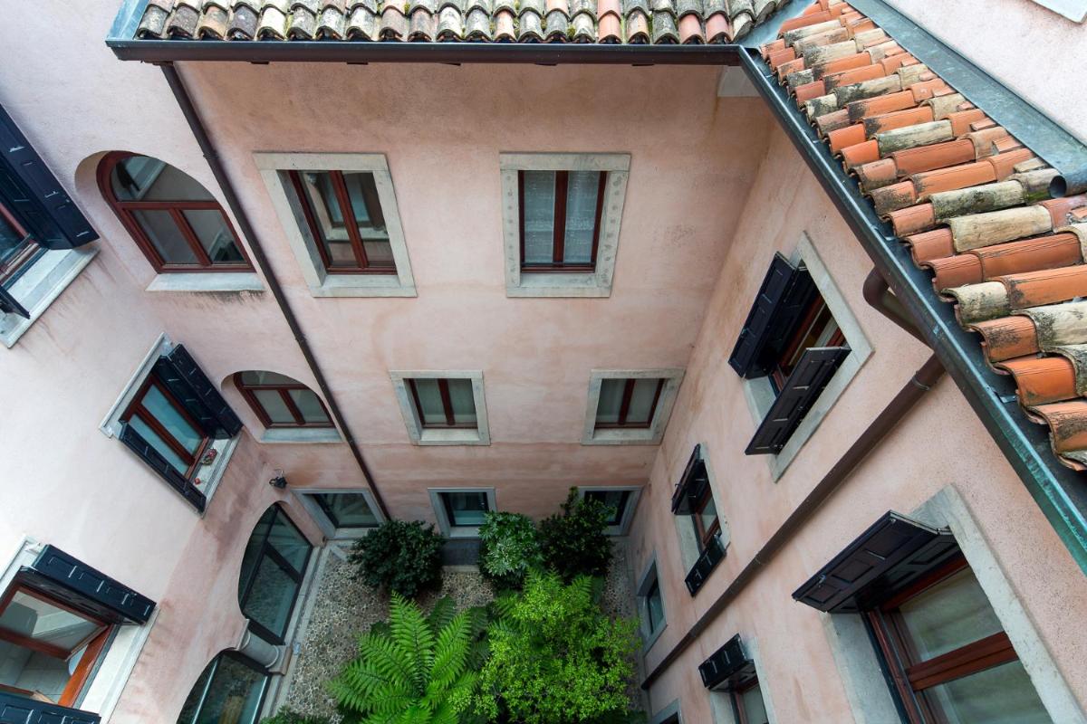 Mercatovecchio Luxury Suites